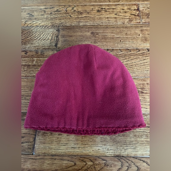 Erin Knitwear Hat Unisex 100% Wool Winter Berry Red Beanie One Size - Picture 11 of 11